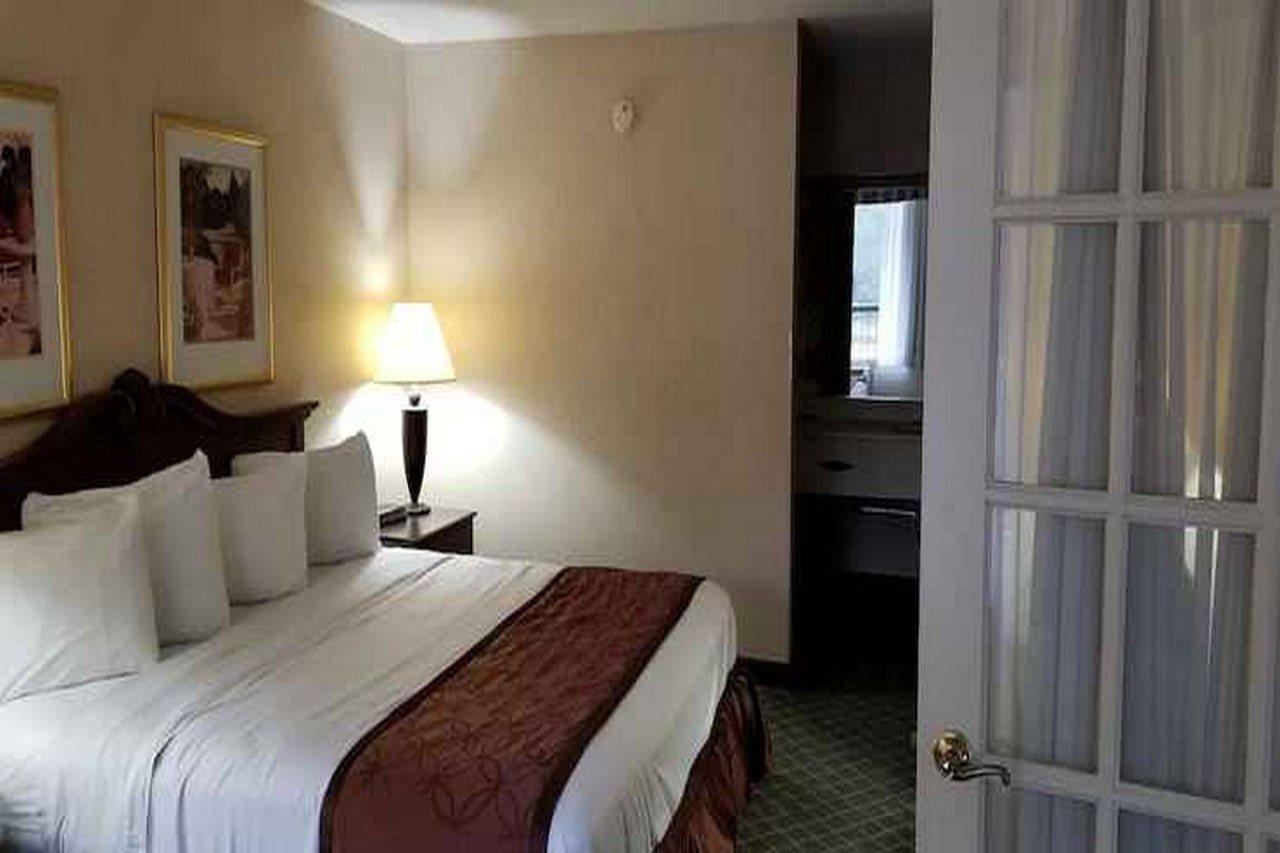 Clarion Inn & Suites Florence Dış mekan fotoğraf
